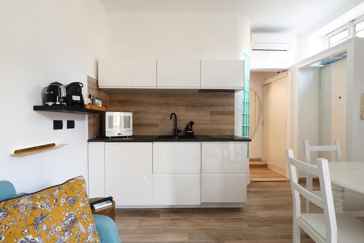 Charming Studio In The Heart Of China Town Милано Екстериор снимка