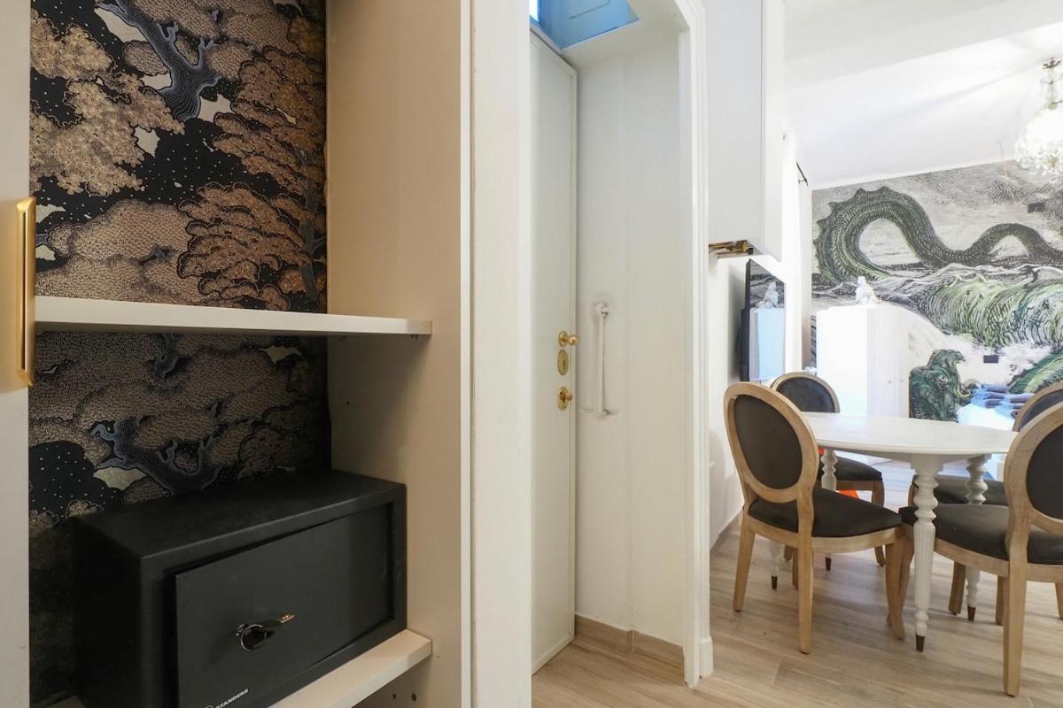 Charming Studio In The Heart Of China Town Милано Екстериор снимка