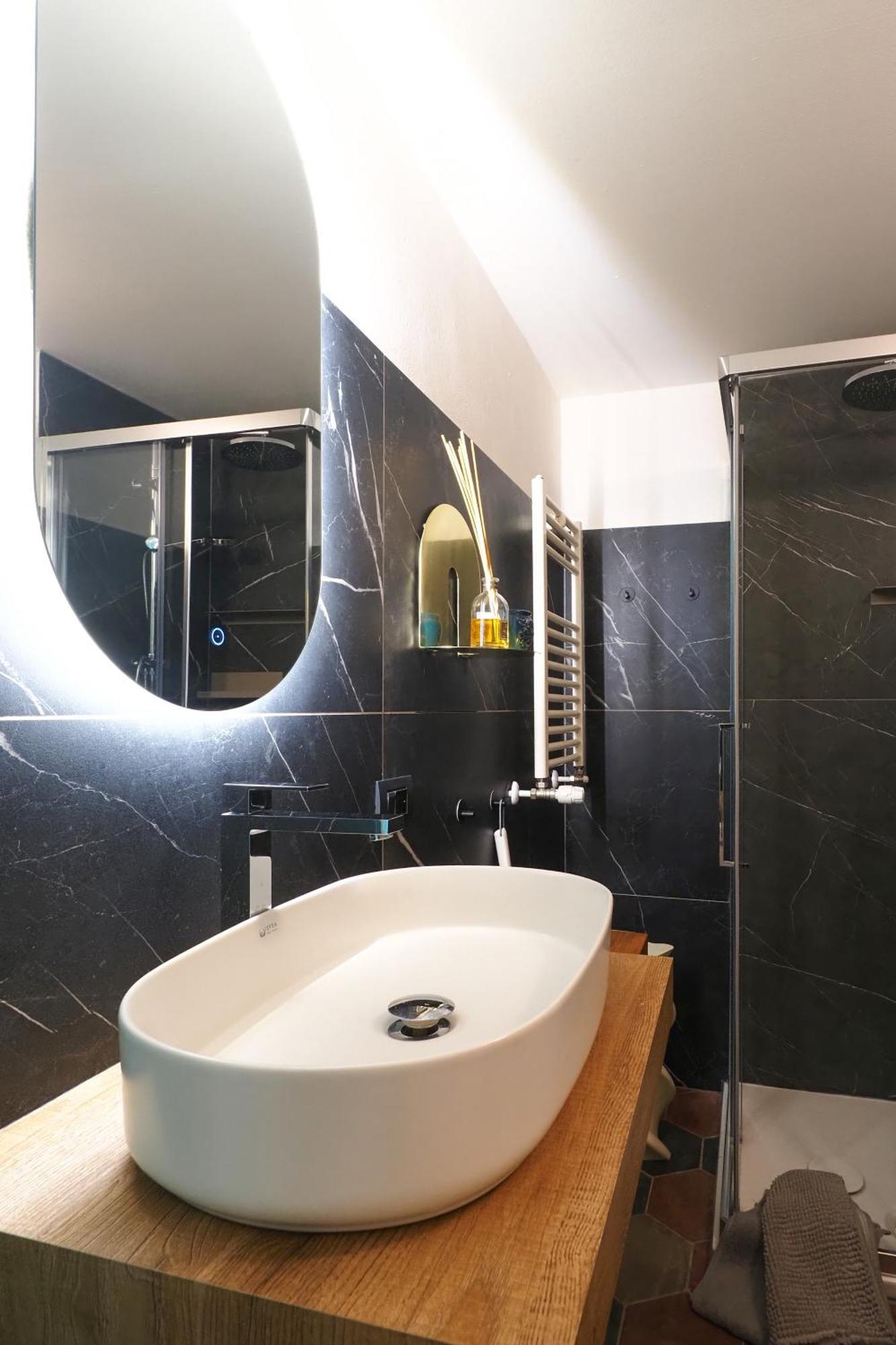 Charming Studio In The Heart Of China Town Милано Екстериор снимка