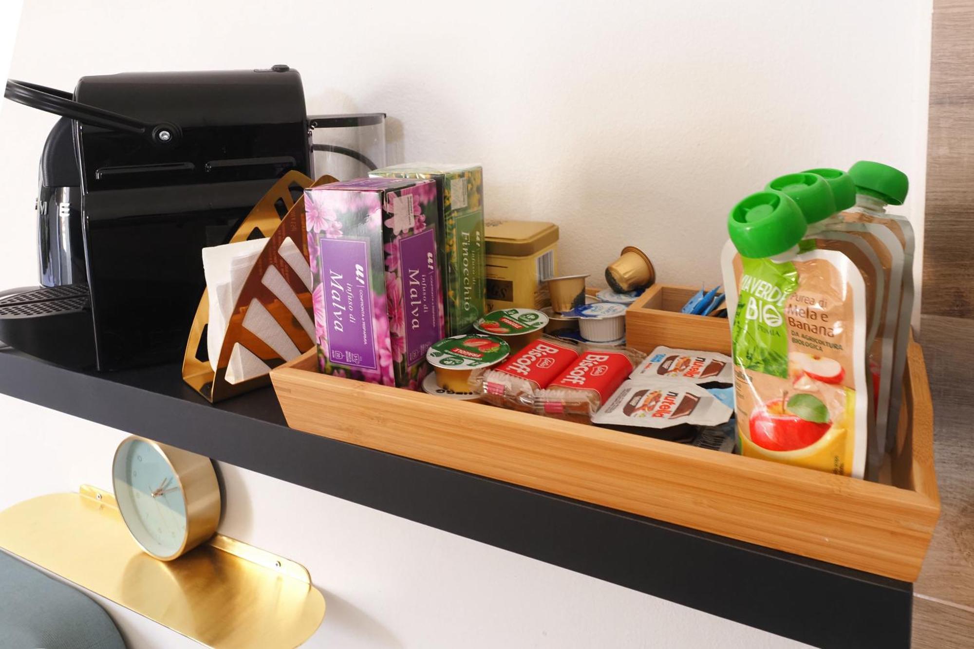 Charming Studio In The Heart Of China Town Милано Екстериор снимка